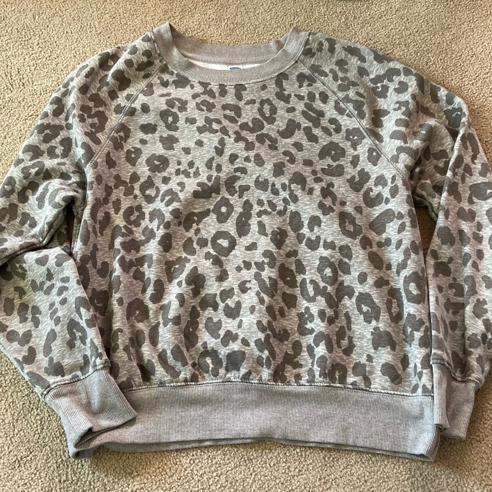 Old Navy Grey Cheetah Sweatshirt Size Small